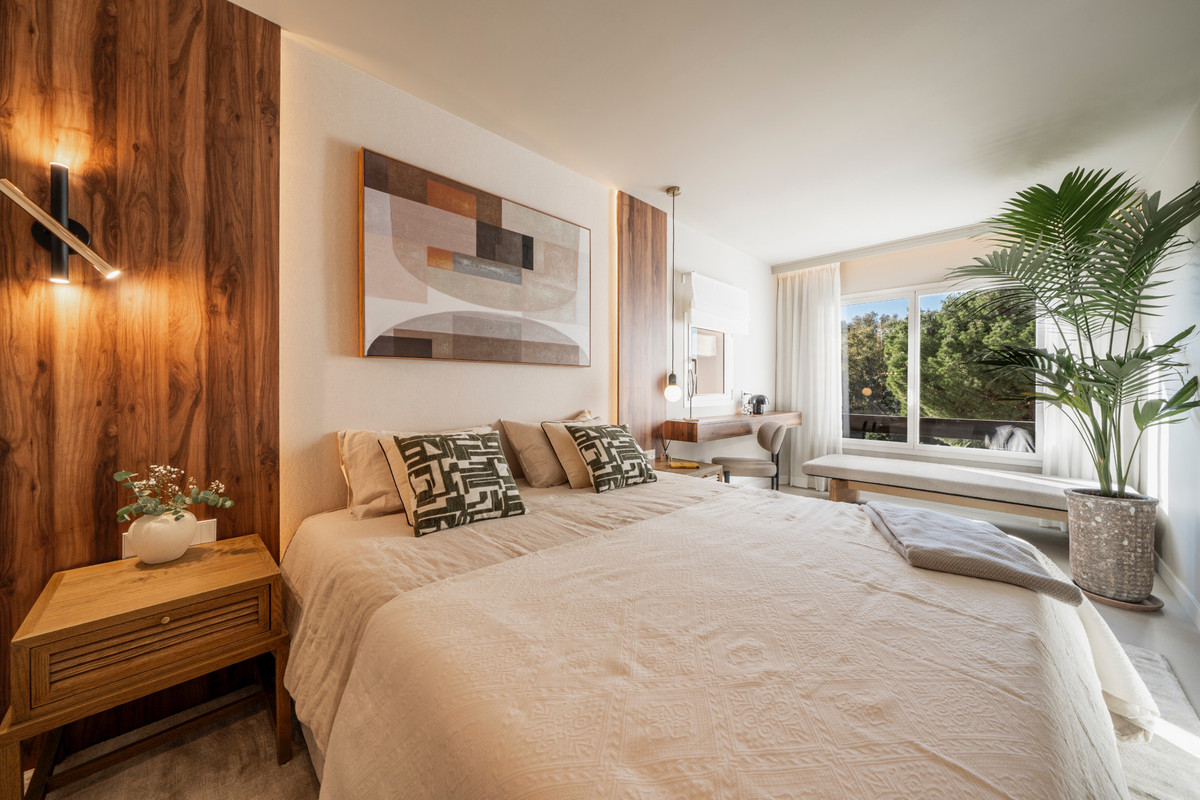 8b5dd24448b4f3f57a3d37611427fa4d - 33