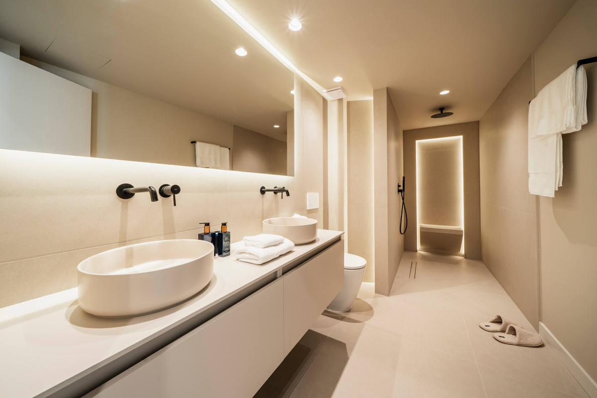 8b5dd24448b4f3f57a3d37611427fa4d - 34