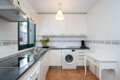 8b6b9b7584421bd4641d675272680b96 - 15