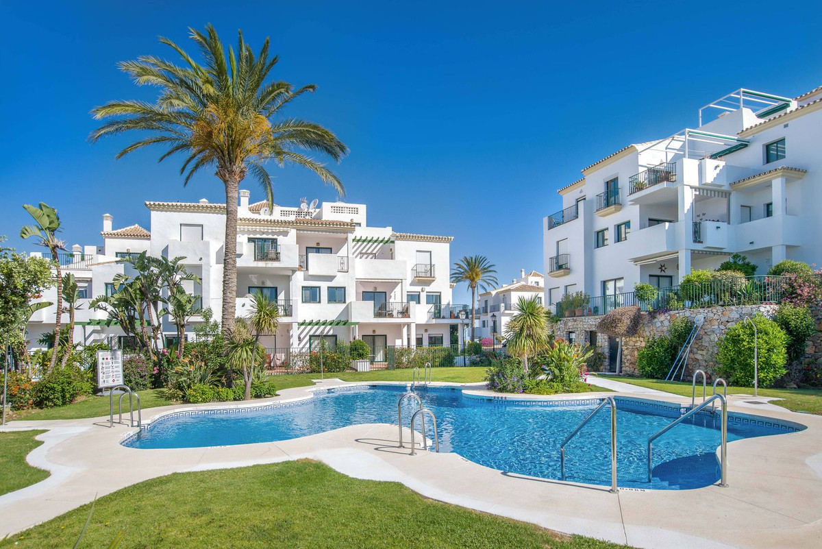 8b6b9b7584421bd4641d675272680b96 - 20