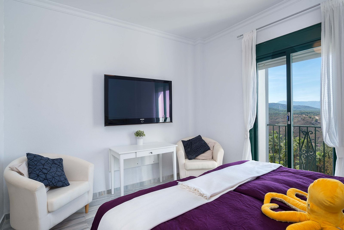 8b6b9b7584421bd4641d675272680b96 - 9