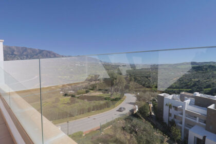 8b8d5f8be6885dfc5e73b1bbc94eae48 - 25