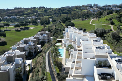 8b8d5f8be6885dfc5e73b1bbc94eae48 - 26