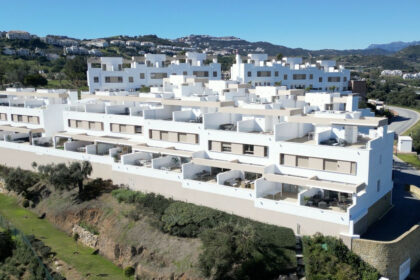 8b8d5f8be6885dfc5e73b1bbc94eae48 - 49