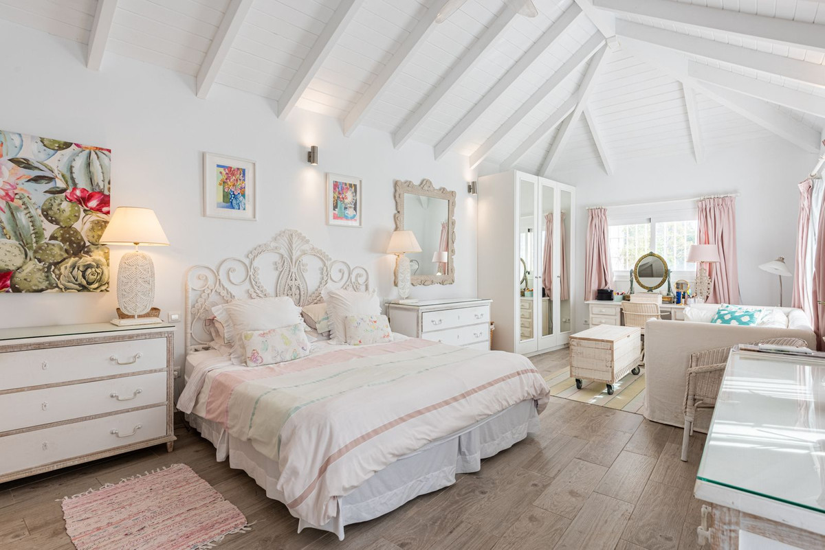 8ba9edb710b3a0a2d8e459d4c78fc208 - 13