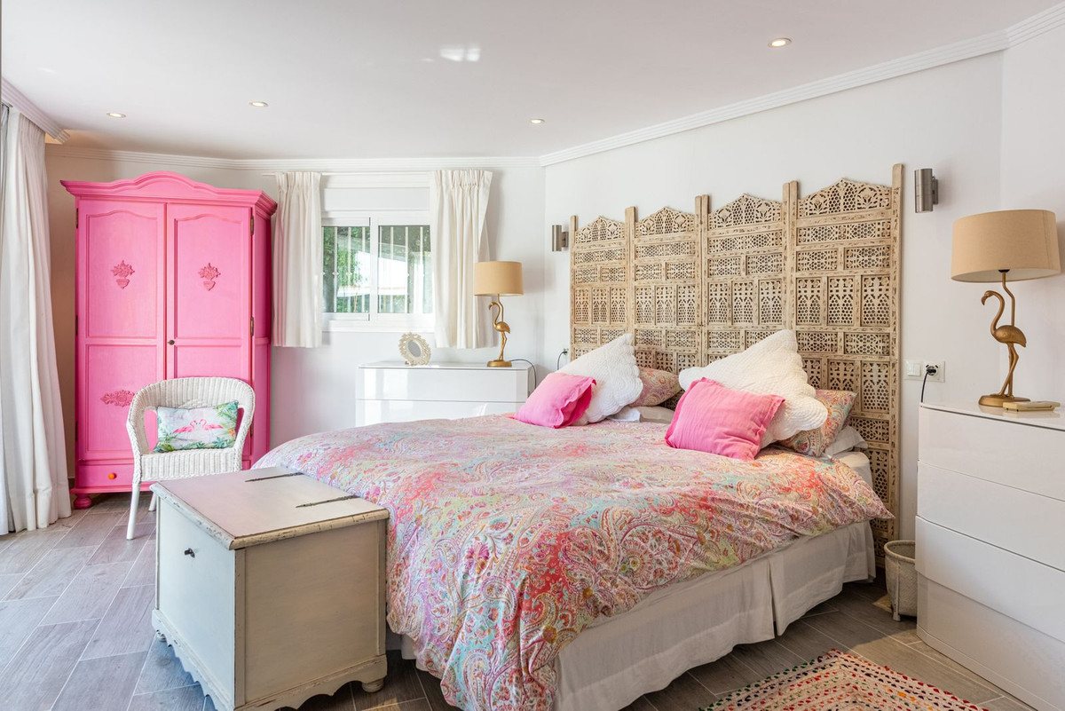 8ba9edb710b3a0a2d8e459d4c78fc208 - 17