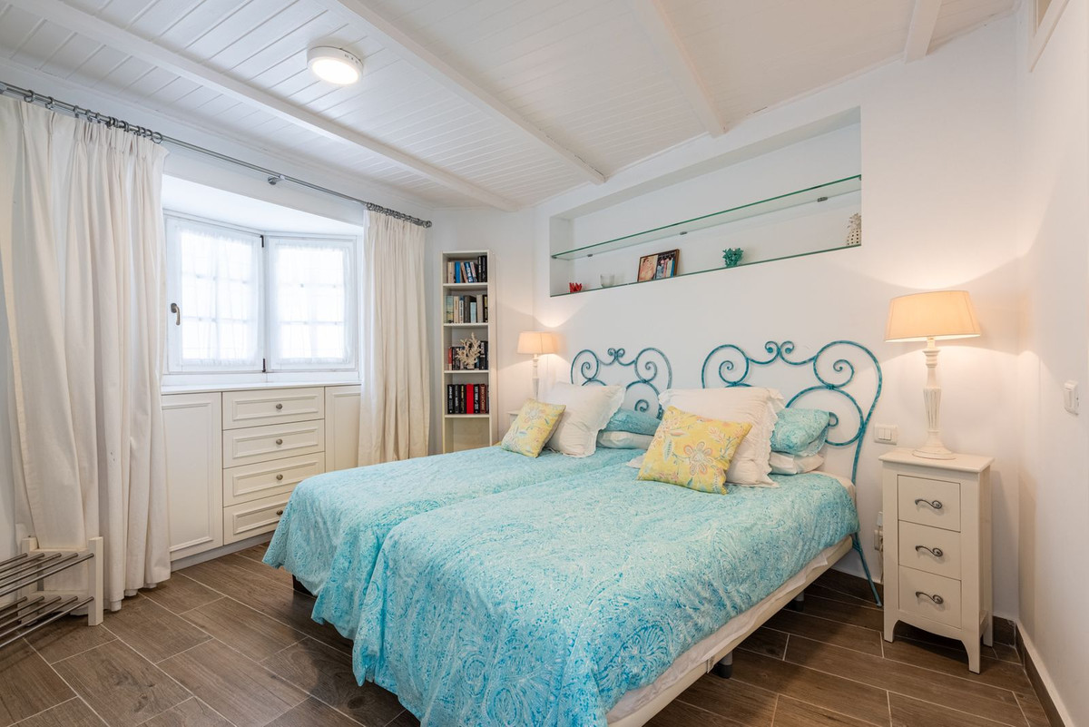 8ba9edb710b3a0a2d8e459d4c78fc208 - 22