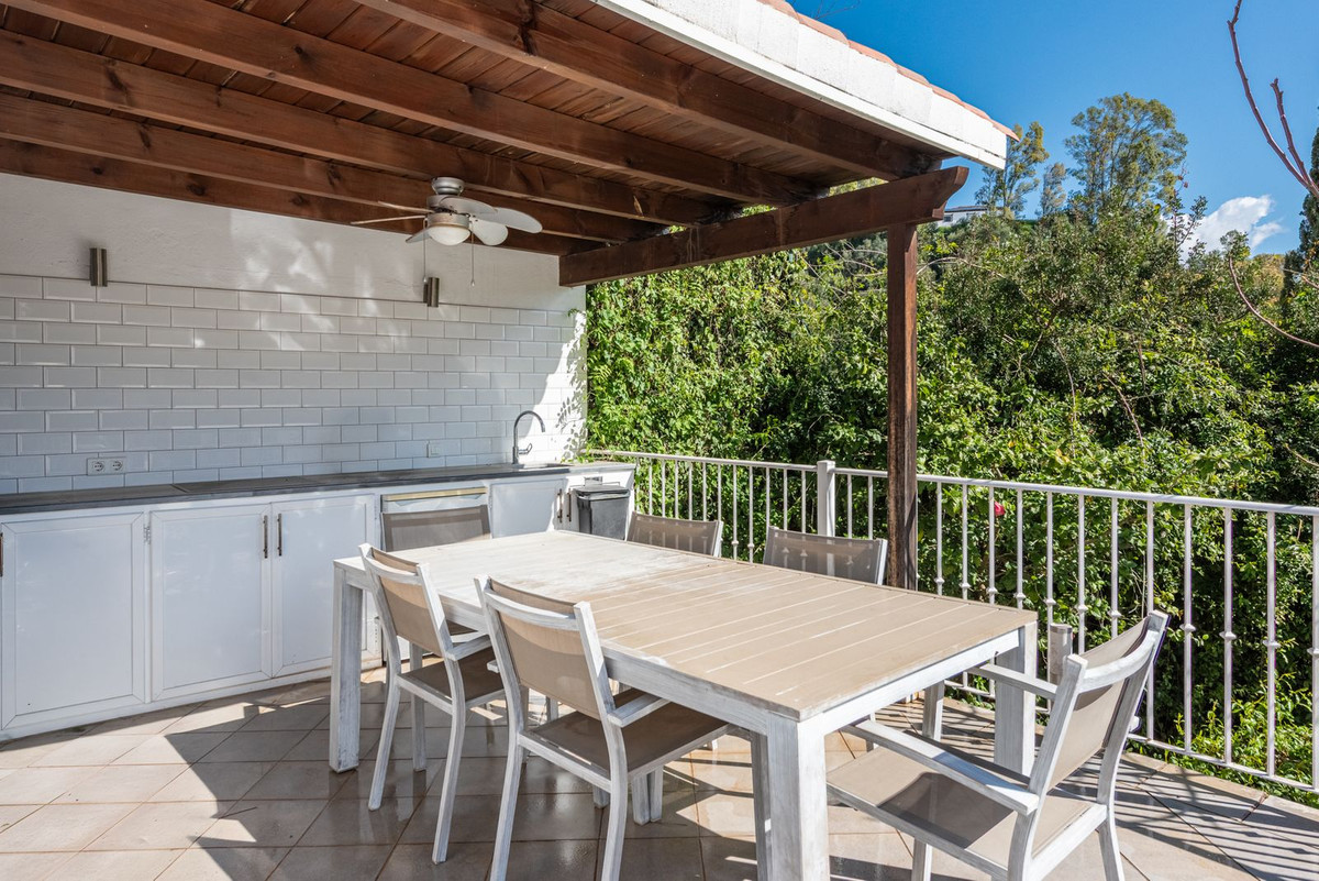 8ba9edb710b3a0a2d8e459d4c78fc208 - 26