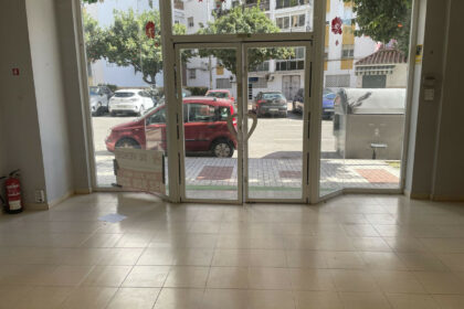 8bb3645de406eb62b497b539b28c4a21 - 1