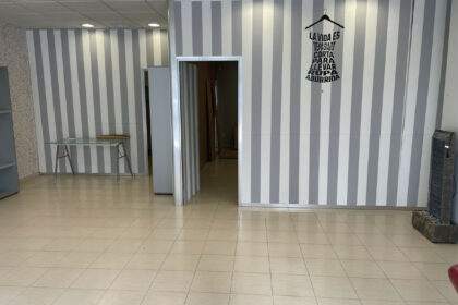 8bb3645de406eb62b497b539b28c4a21 - 2