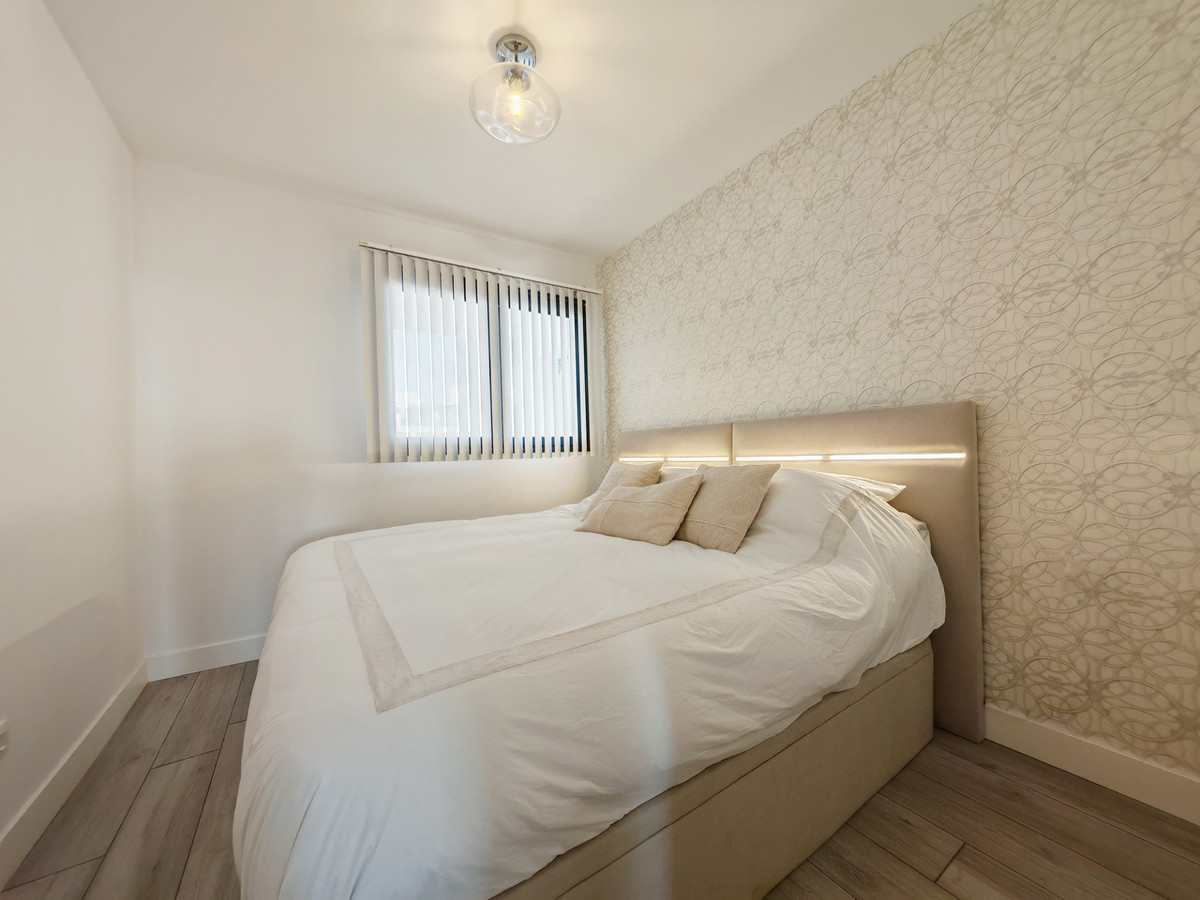 8bf7ad4a69b7a013674bd5bc511fed1f - 14