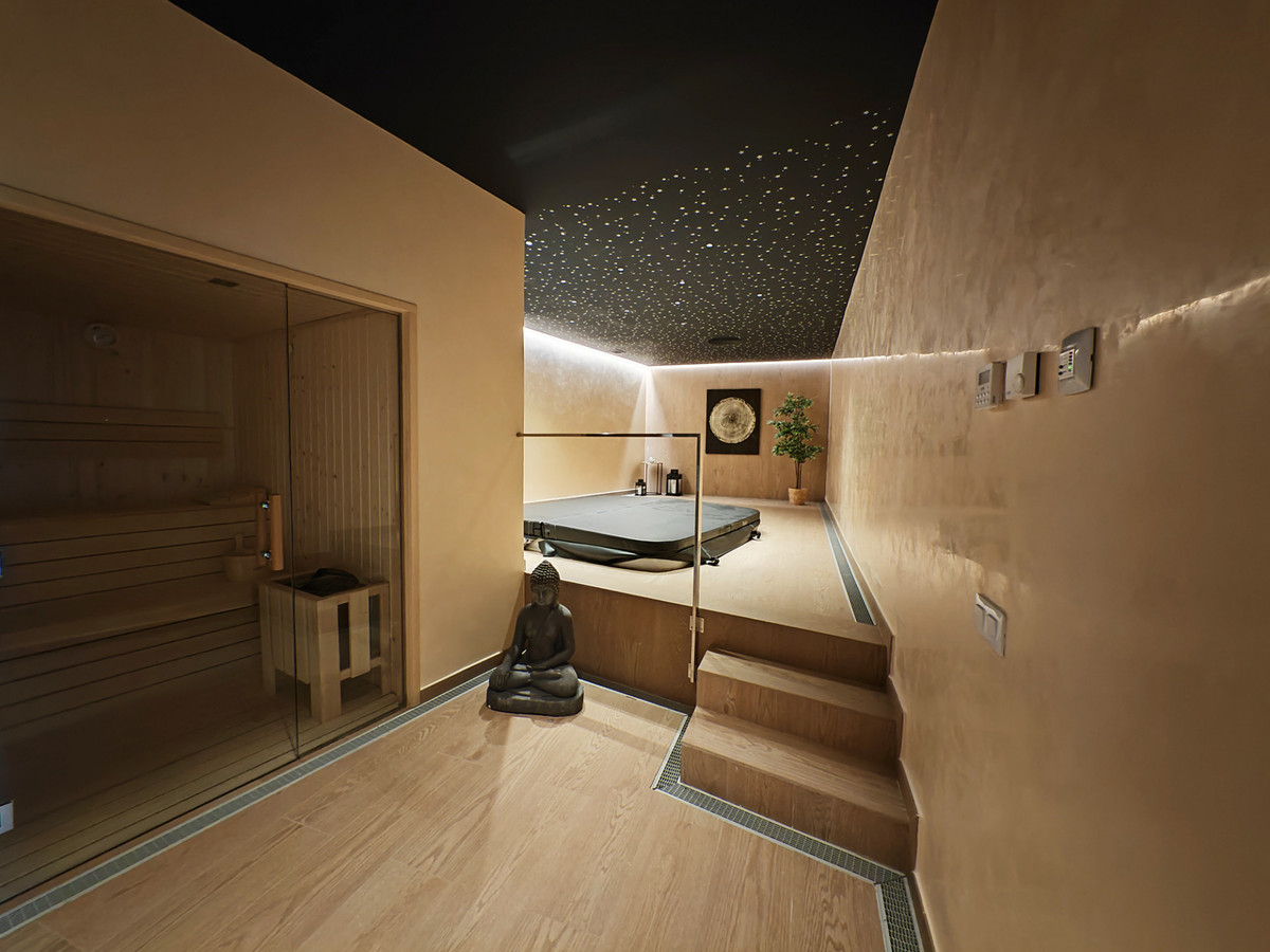 8bf7ad4a69b7a013674bd5bc511fed1f - 23