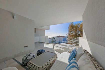 8bf7ad4a69b7a013674bd5bc511fed1f - 8