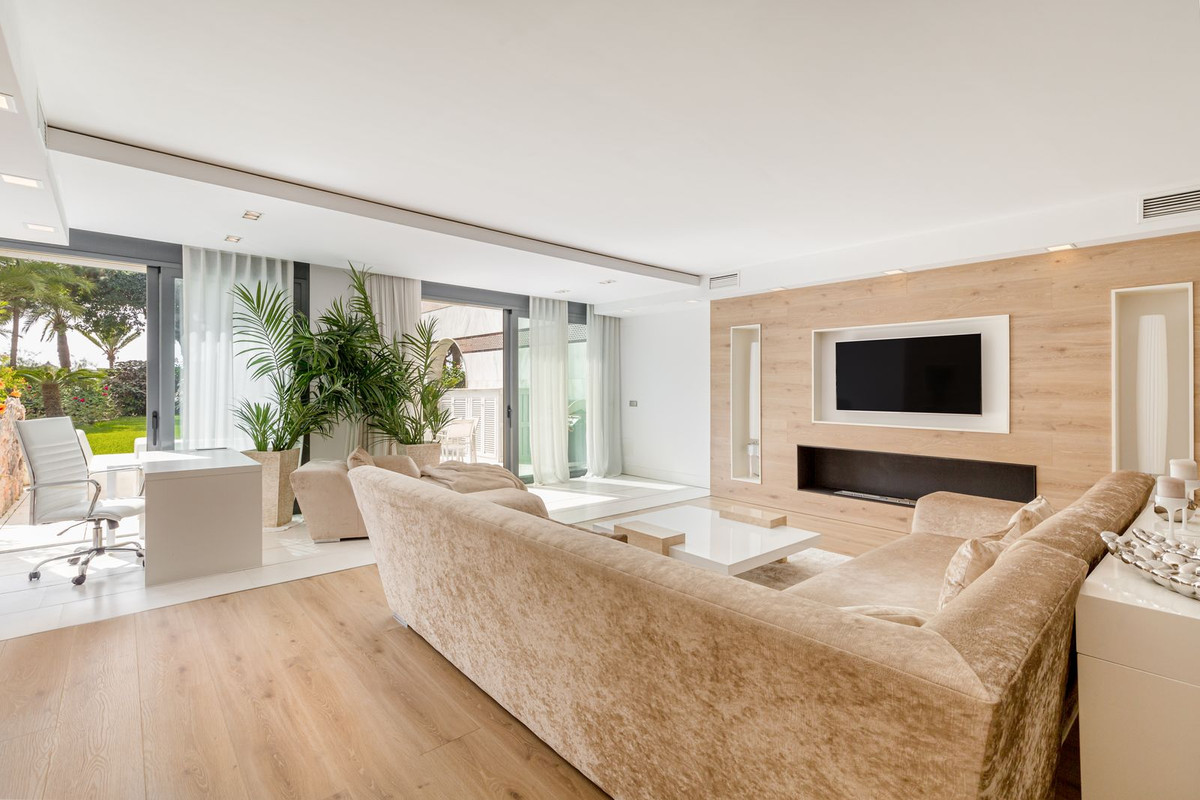 8c1a8e6e26cf0b4efd2246e9cd5deaab - 4