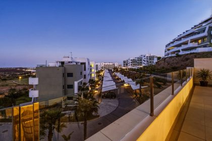 8c4b4095f79c28807c408c3e8bac9661 - 26