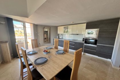 8c59ae277ea91c12e829b76fef4c0da1 - 23