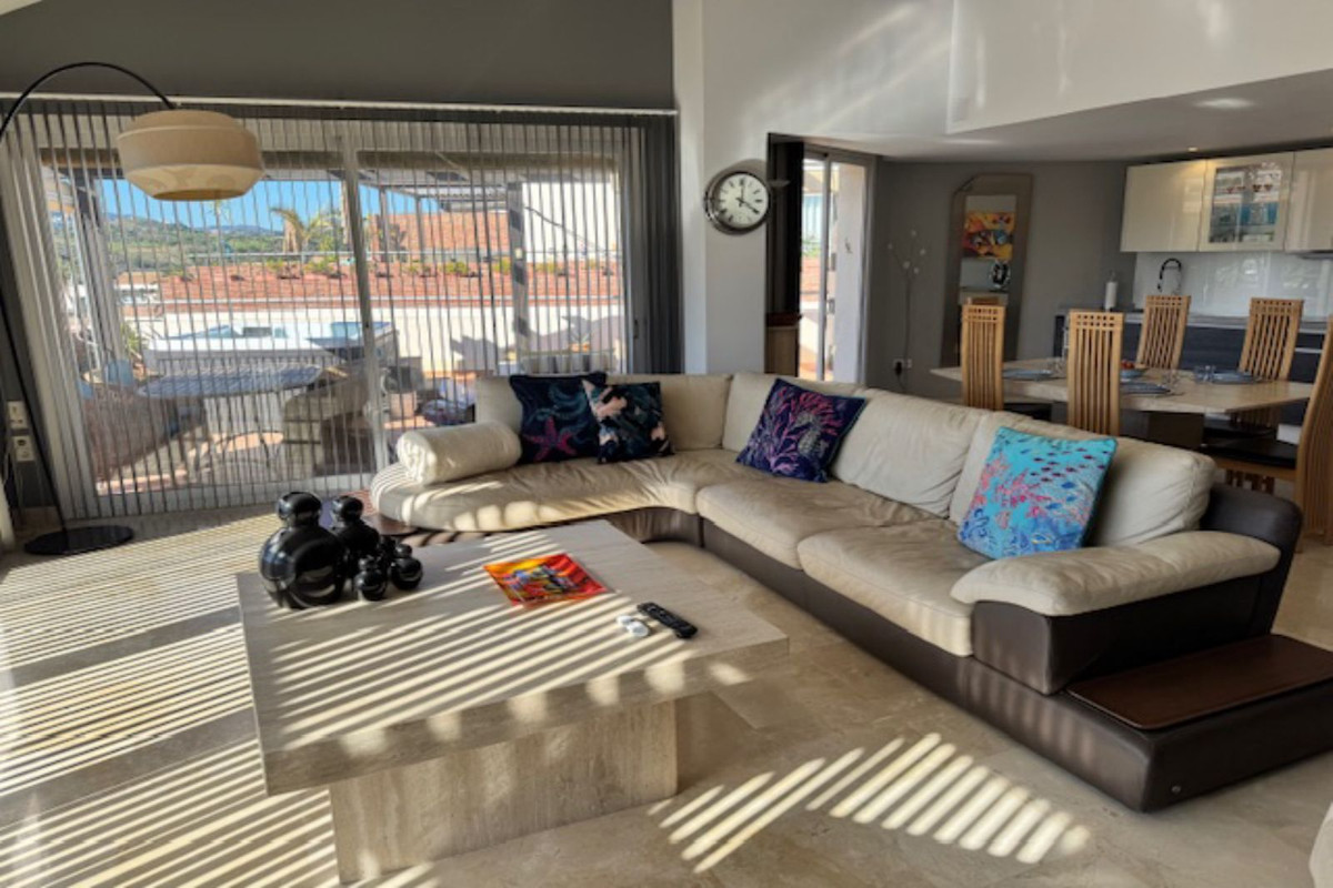 8c59ae277ea91c12e829b76fef4c0da1 - 36