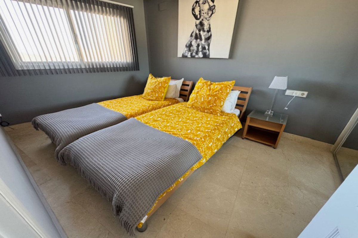 8c59ae277ea91c12e829b76fef4c0da1 - 38