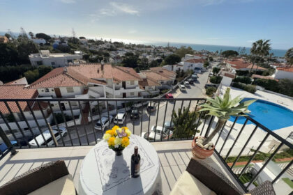 8cde994a8d42d68f5ac9814e436f18f6 - 1