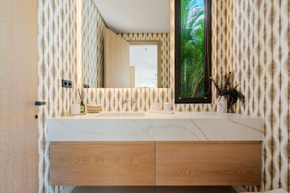 8d854deb379a030b30867b7ef2399334 - 19