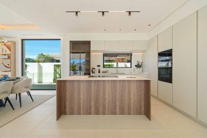 8d854deb379a030b30867b7ef2399334 - 9