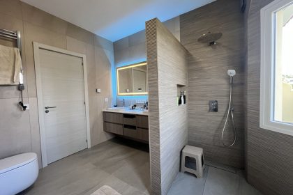 8db4b48a5229f90a6acb879a741843f1 - 15