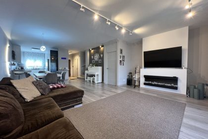 8db4b48a5229f90a6acb879a741843f1 - 3