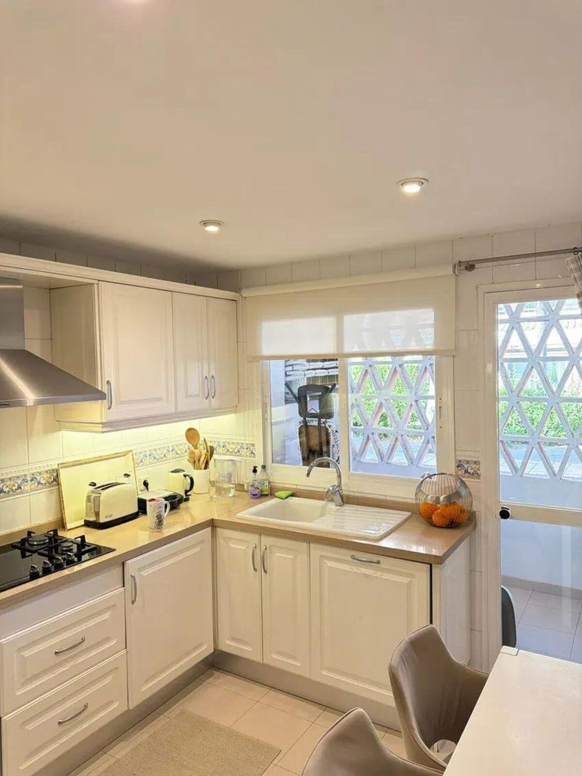 8dfe8bacca95955d3e17ab196bf515fe - 10