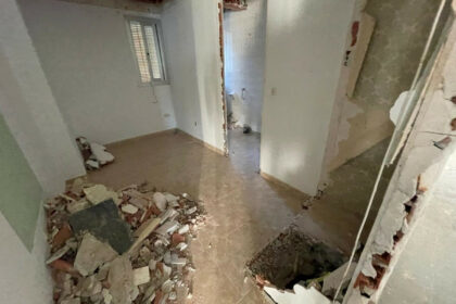 8e9f3fd89b40d573599d7048e868416f - 13