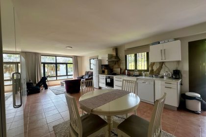 8eb414c5c7a530ed98183fc0d31bad73 - 21