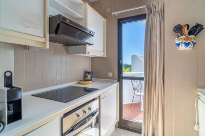 8fe7cd2d429f07b519da193ee87a2feb - 18