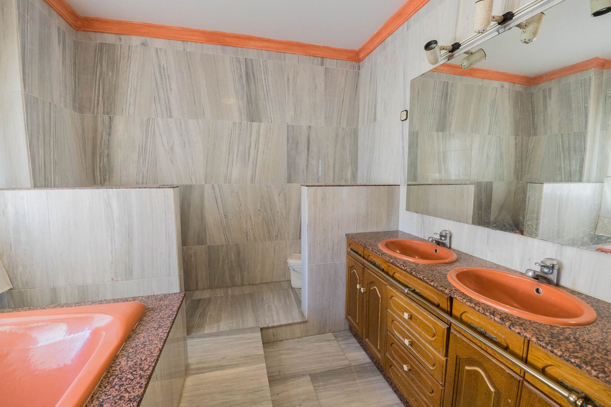 91362a0a8f76870ec101abc89aca0fb8 - 19