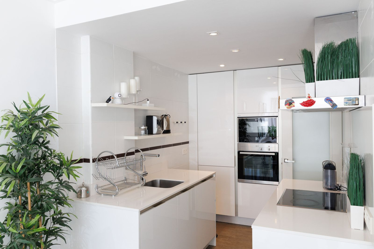 9158b2f2122cfd7c5e9215d75516b741 - 18