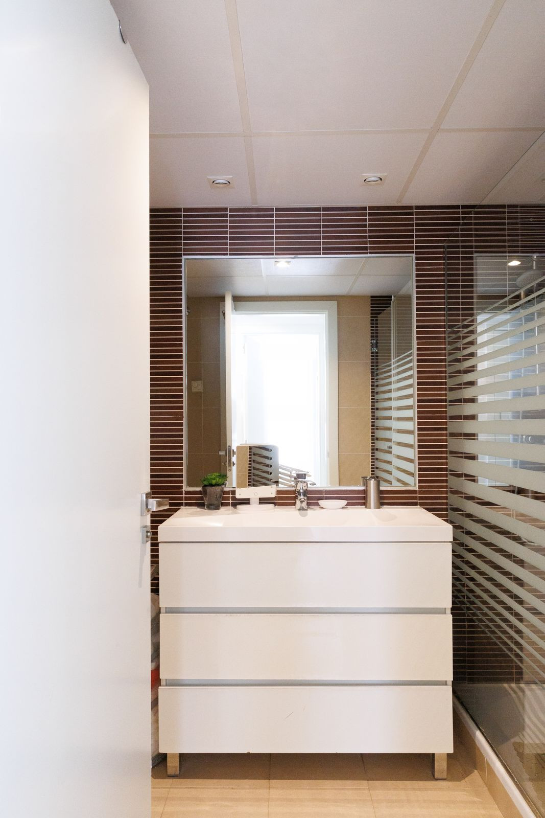 9158b2f2122cfd7c5e9215d75516b741 - 24