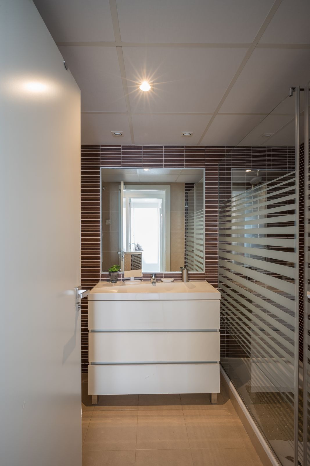 9158b2f2122cfd7c5e9215d75516b741 - 28