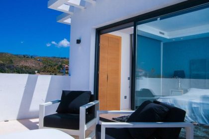 91ab912733eb7bb771fc5dfd163a761d - 21