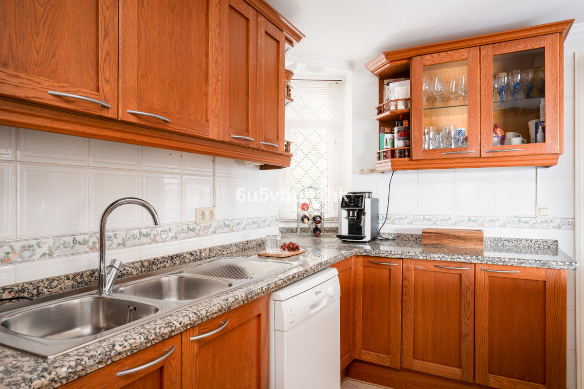 91c26c8b0ebd2308f9b2b798475e34ed - 13