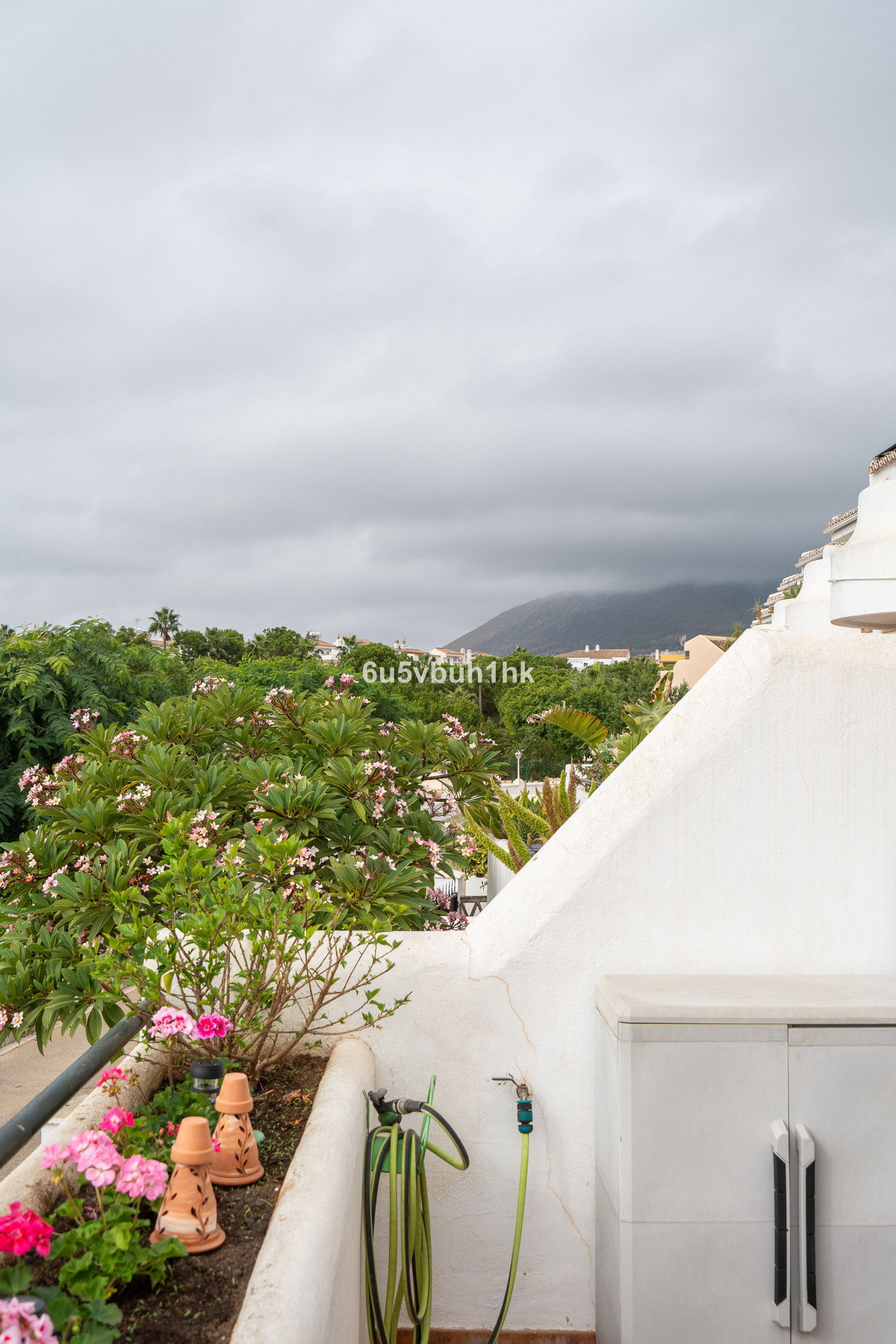 91c26c8b0ebd2308f9b2b798475e34ed - 16