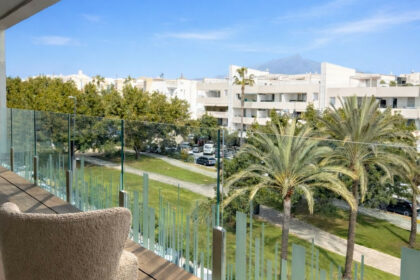 922cf2333d8d8ced05c5e3e819db480f - 27