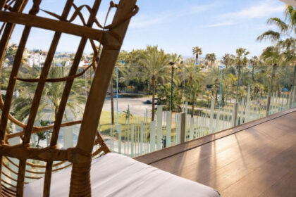 922cf2333d8d8ced05c5e3e819db480f - 28