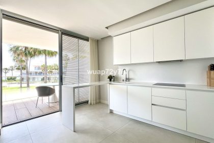 92873aa8e9f55dbc8b6578b80df2f65e - 14