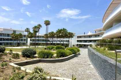 92873aa8e9f55dbc8b6578b80df2f65e - 2