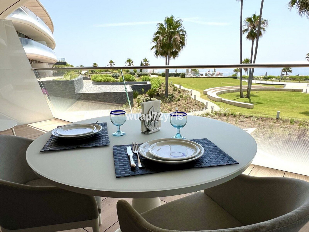 92873aa8e9f55dbc8b6578b80df2f65e - 24