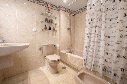 93fed4a0d9b6c8468ea914f251f6a755 - 17