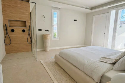 942a1a14507fda4ee7994fc16ec2c54d - 16