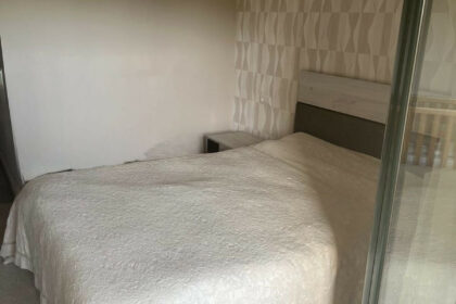 945d18a5f89bb42c4a389d4bc5abff8b - 12