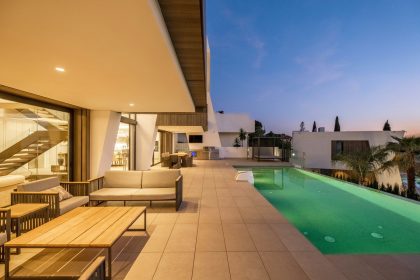 94bf3a0f0d6482008be71c08643b78ab - 17