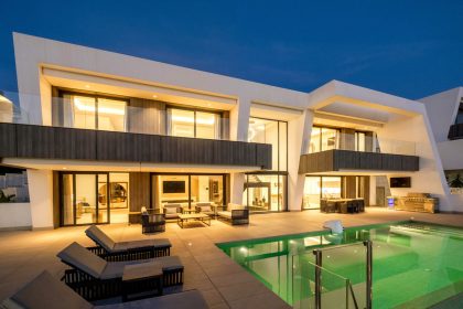 94bf3a0f0d6482008be71c08643b78ab - 18