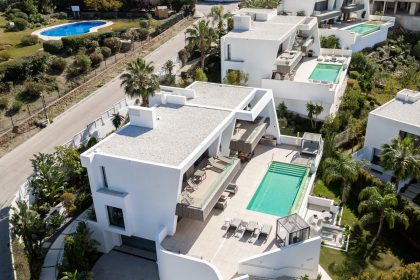 94bf3a0f0d6482008be71c08643b78ab - 19