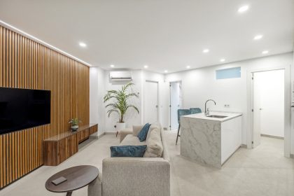 94bf3a0f0d6482008be71c08643b78ab - 53